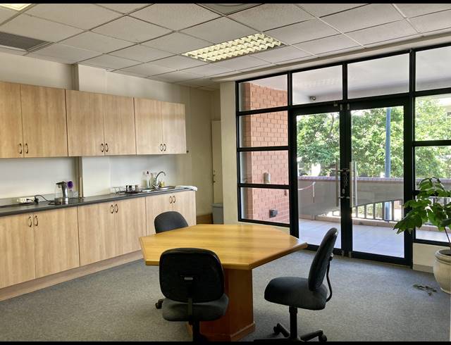 197M² OFFICE FOR SALE IN UMHLANGA RIDGE
